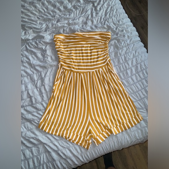 Strapless romper - Picture 3 of 3